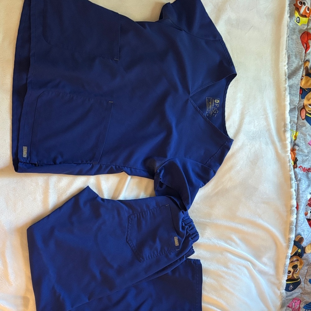 Figs Navy Scrub Set